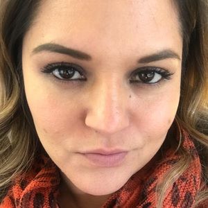 Meet your Posher, Rosy